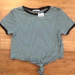 Womens Tee Size Small Green and White Tie Front Short Sleeve T-Shirt